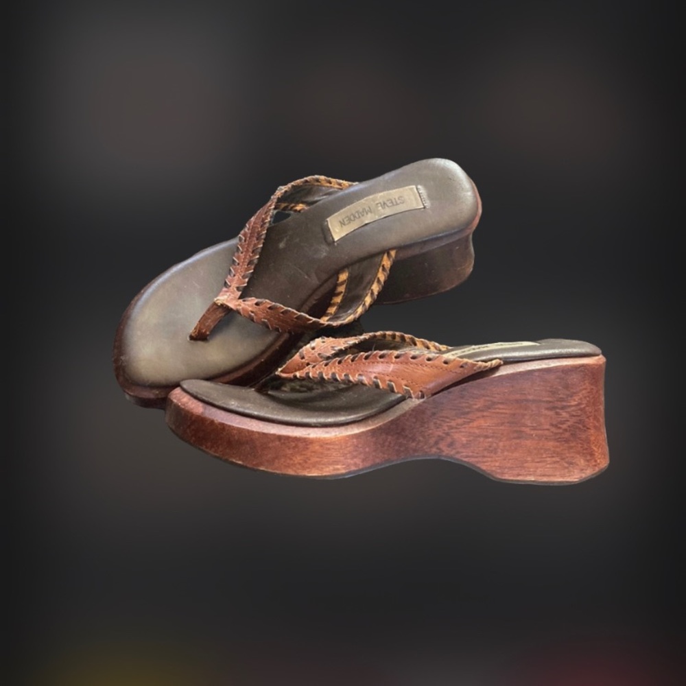 Vtg 90s Steve Madden wood platform sandals